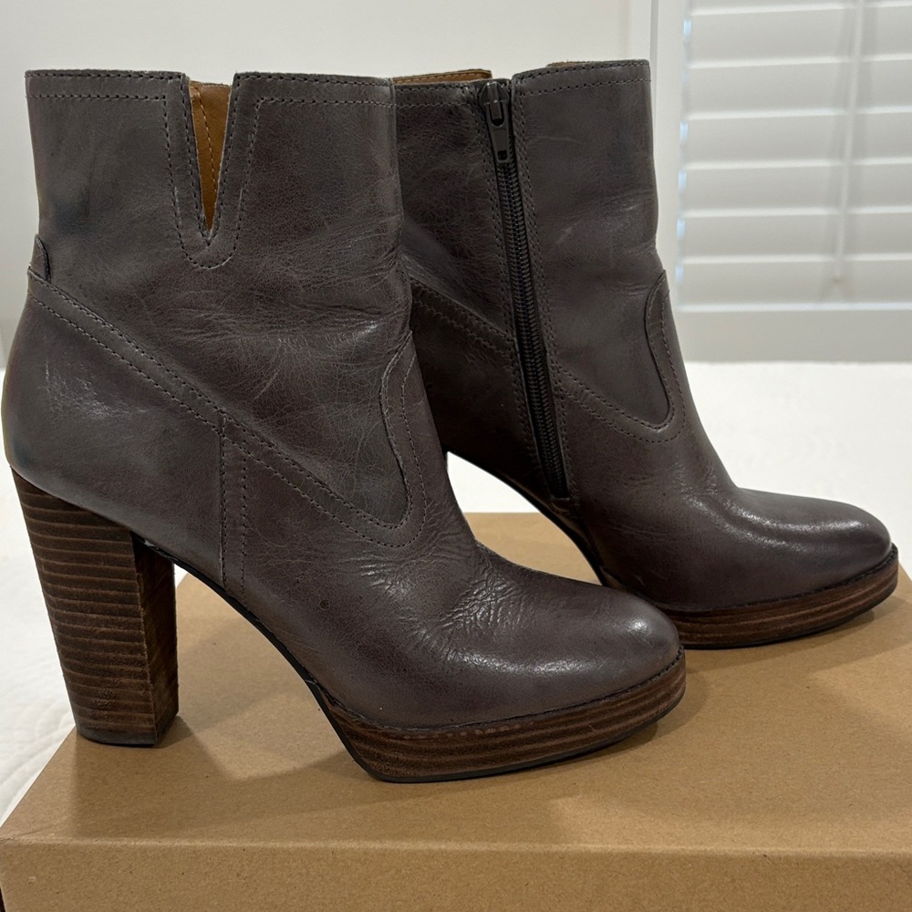 Lucky Brand Dark Gray Heeled Leather Boots